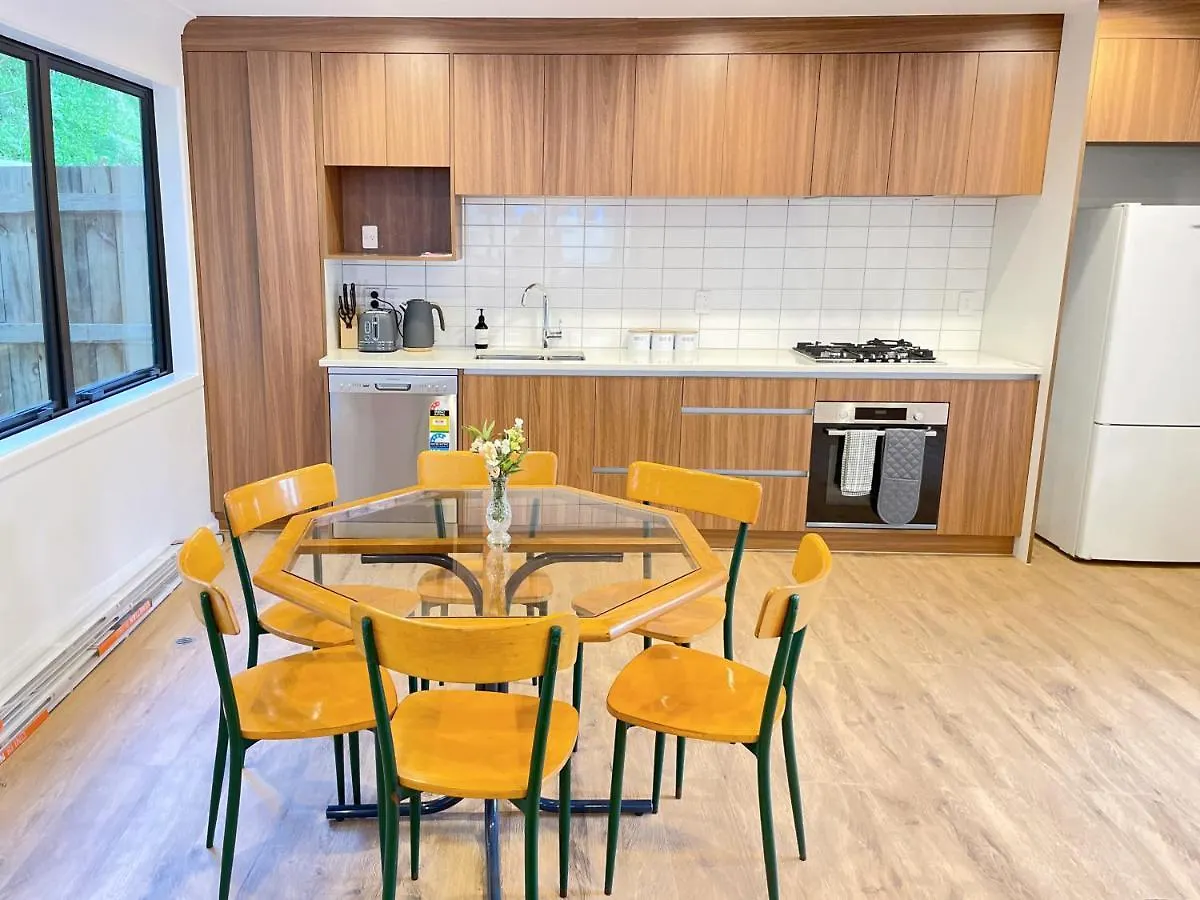 Holiday home No Party Allowed, Entire Brand New 3 Bedroom Townhouse, Free Unlimited Fibre Wifi And Free Parking Wellington New Zealand