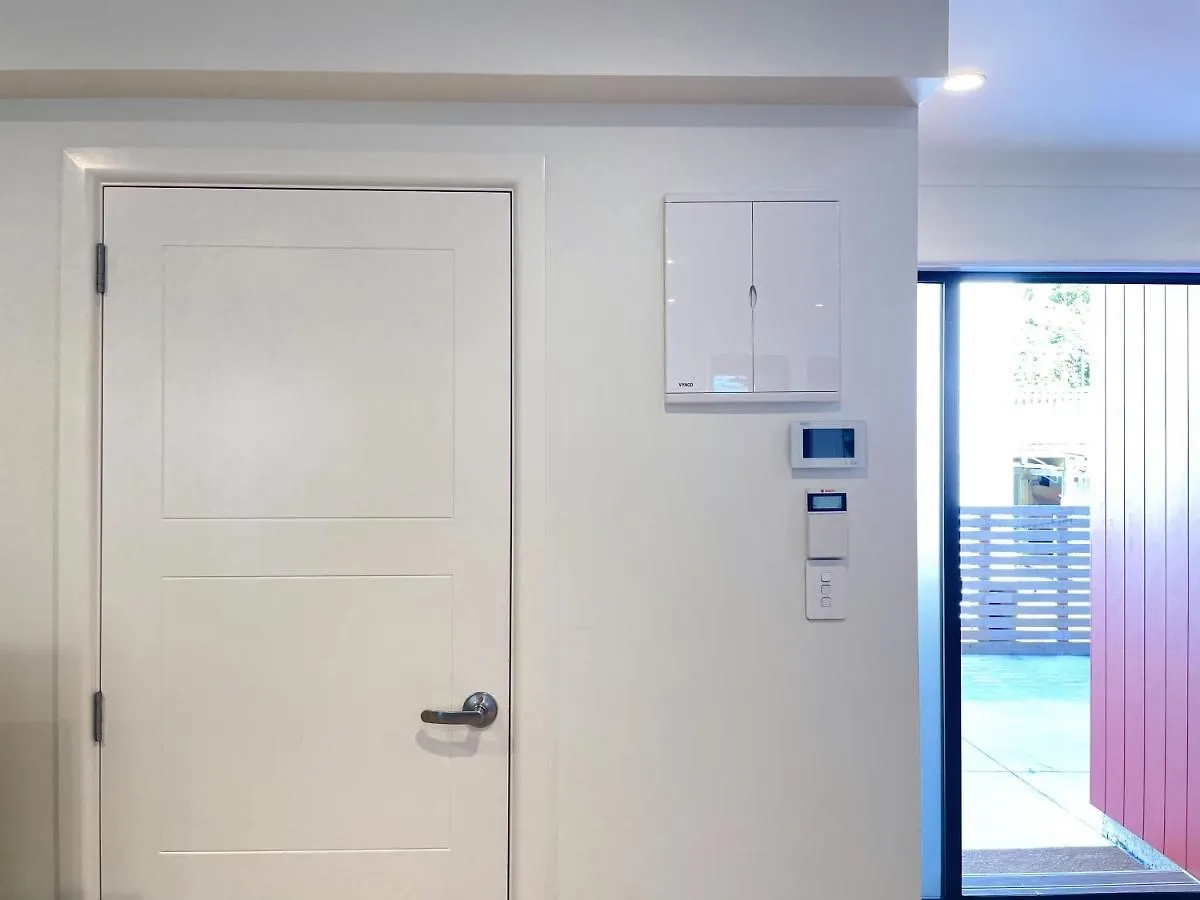 No Party Allowed, Entire Brand New 3 Bedroom Townhouse, Free Unlimited Fibre Wifi And Free Parking Wellington 0*,  New Zealand