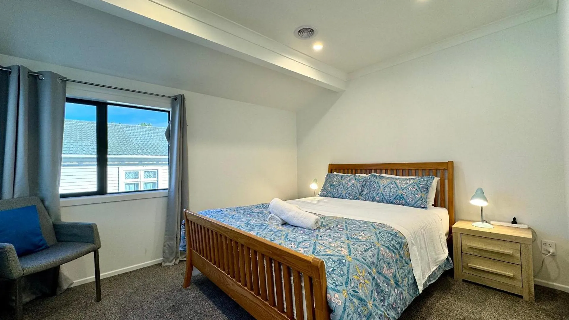 No Party Allowed, Entire Brand New 3 Bedroom Townhouse, Free Unlimited Fibre Wifi And Free Parking Wellington New Zealand