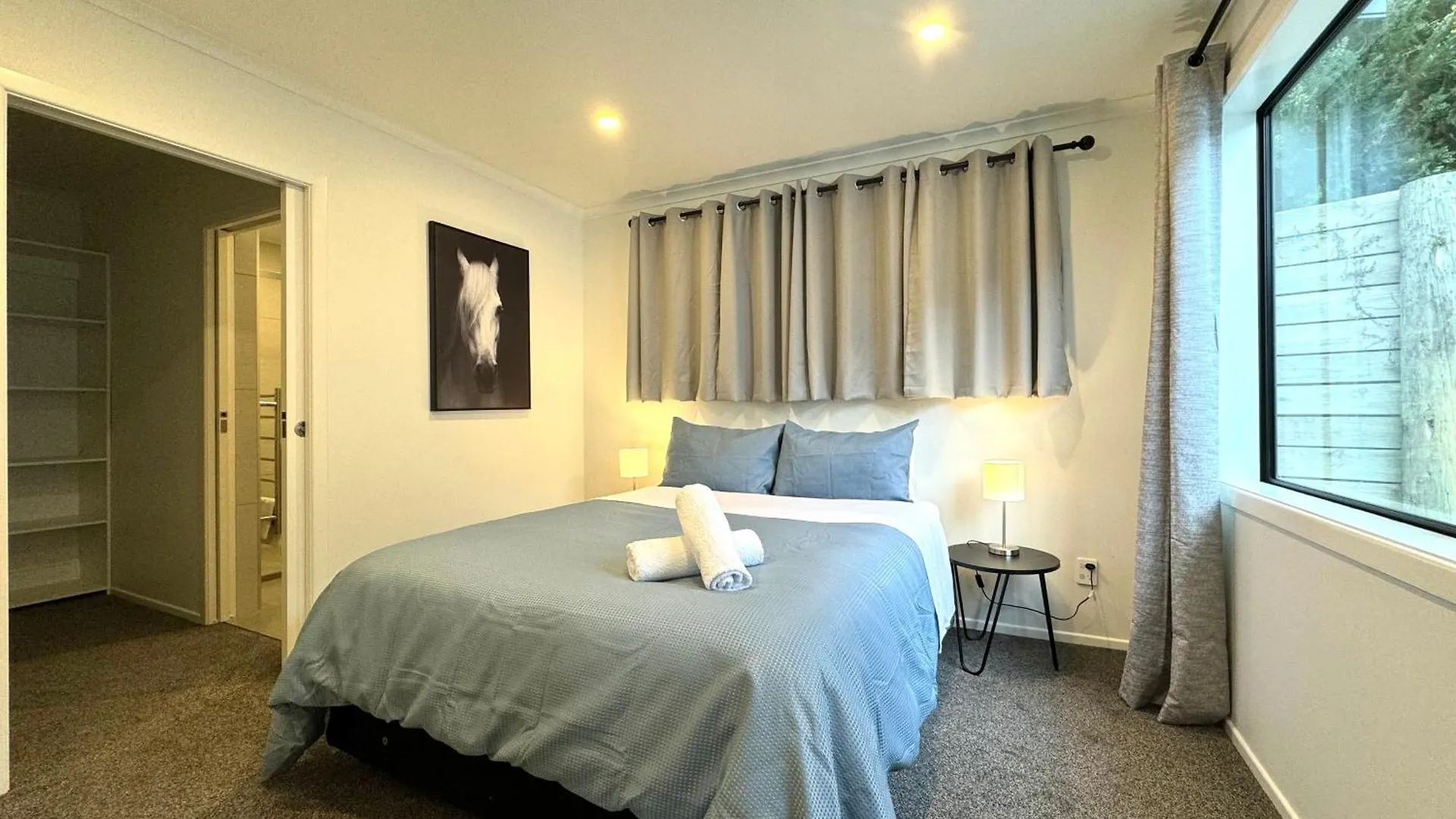 펜션 No Party Allowed, Entire Brand New 3 Bedroom Townhouse, Free Unlimited Fibre Wifi And Free Parking 웰링턴