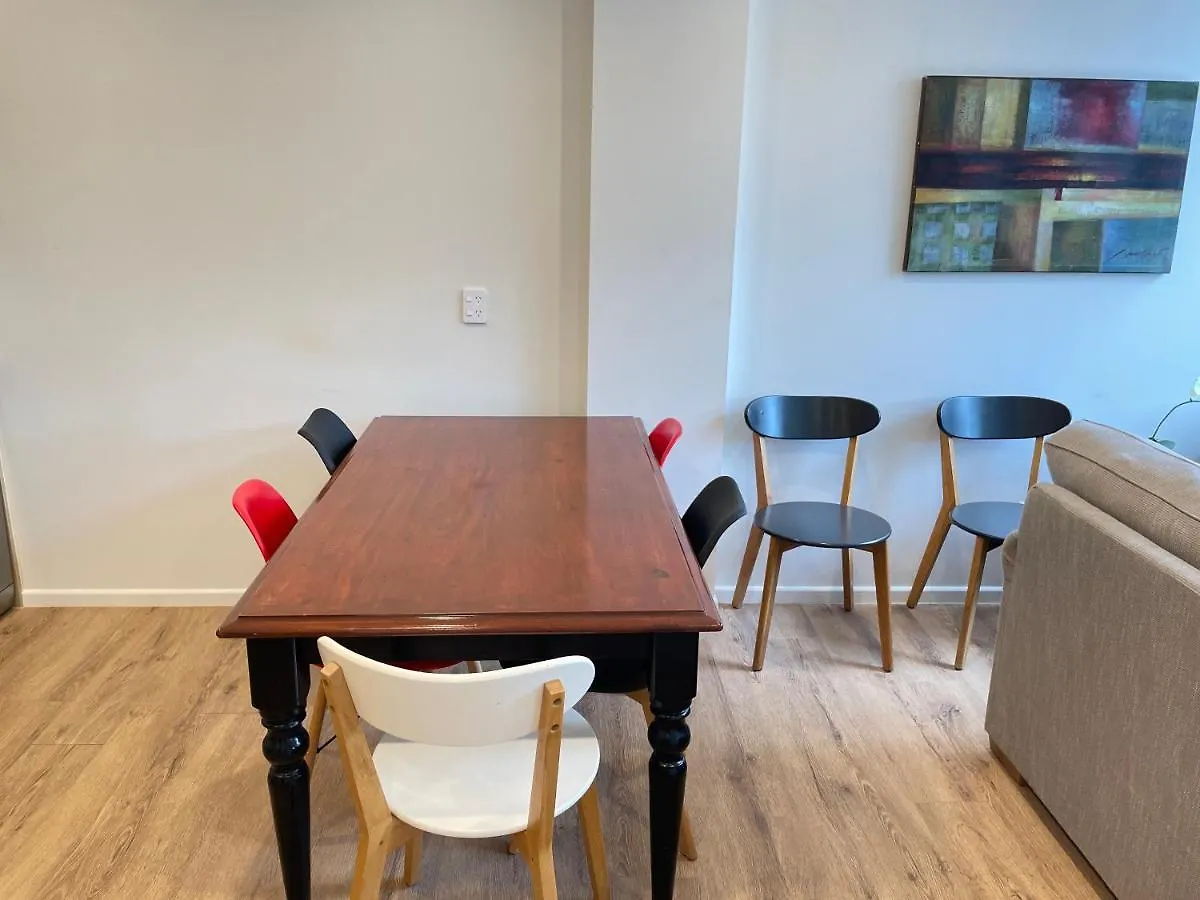 No Party Allowed, Entire Brand New 3 Bedroom Townhouse, Free Unlimited Fibre Wifi And Free Parking Wellington Tatil Evi